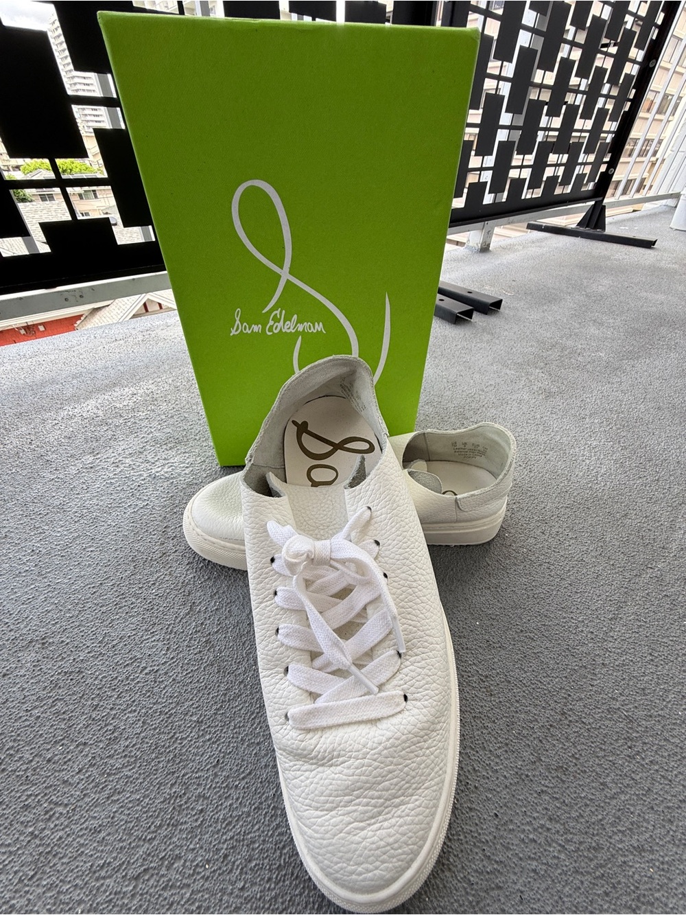Sam Edelman “Poppy” Leather Sneakers – Size 7 – White – EUC